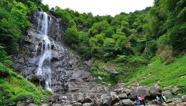 MENÇUNA ŞELALESİ